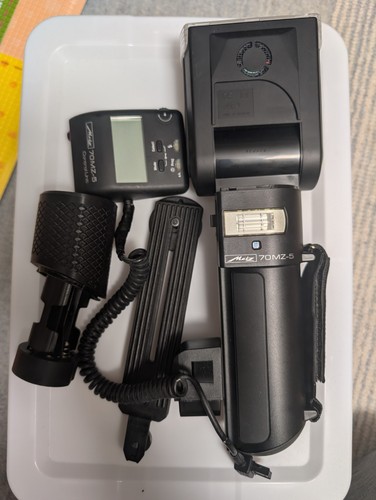 Metz flash with aa - 70,